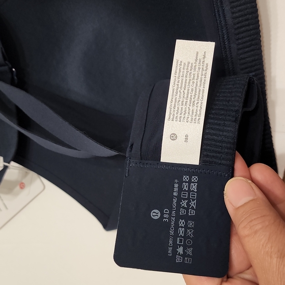 NEW Lululemon Air Support Bra - Navy blue - Picture 8 of 9